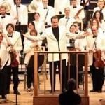 Andris Nelsons acknowledged the Tanglewood audience prior to the Boston Symphony Orchestra?s all-Dvorak program on Friday night.